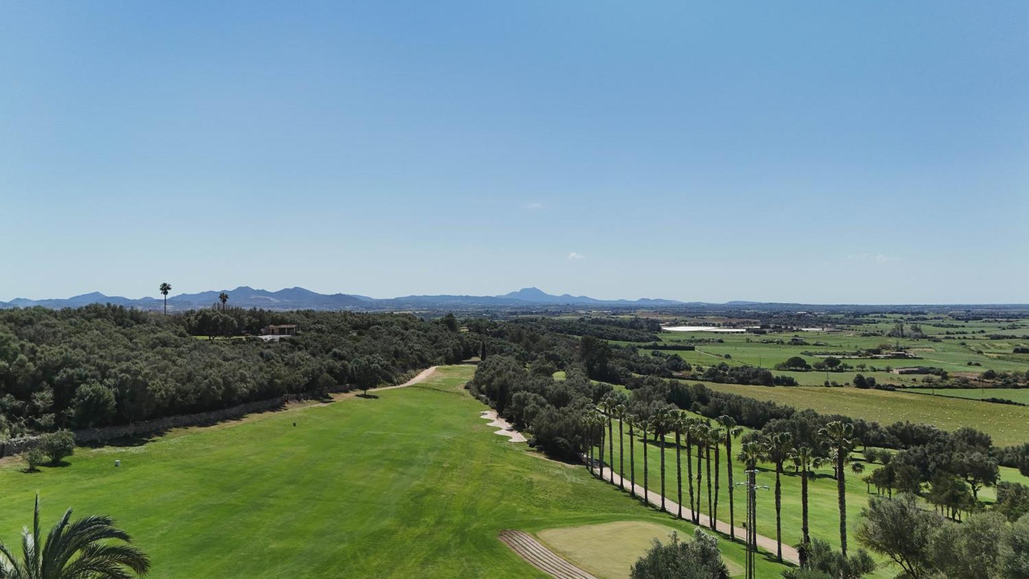 Reserva Rotana Golf Resort Манакор Екстериор снимка